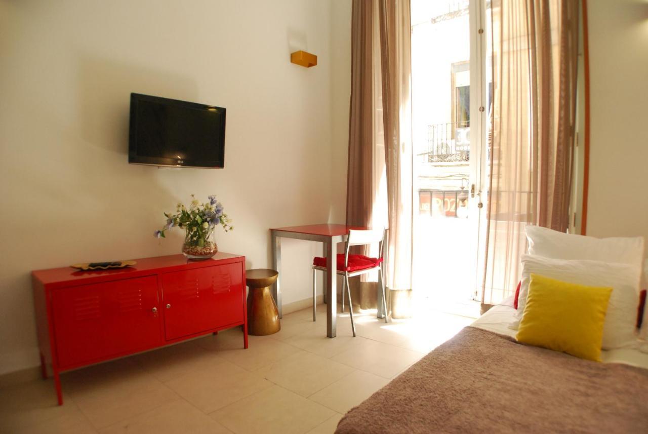 Apartamentos Puzzle Madrid Sol Exterior photo