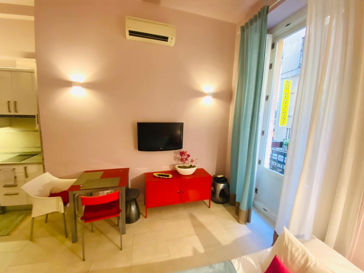 Apartamentos Puzzle Madrid Sol Exterior photo