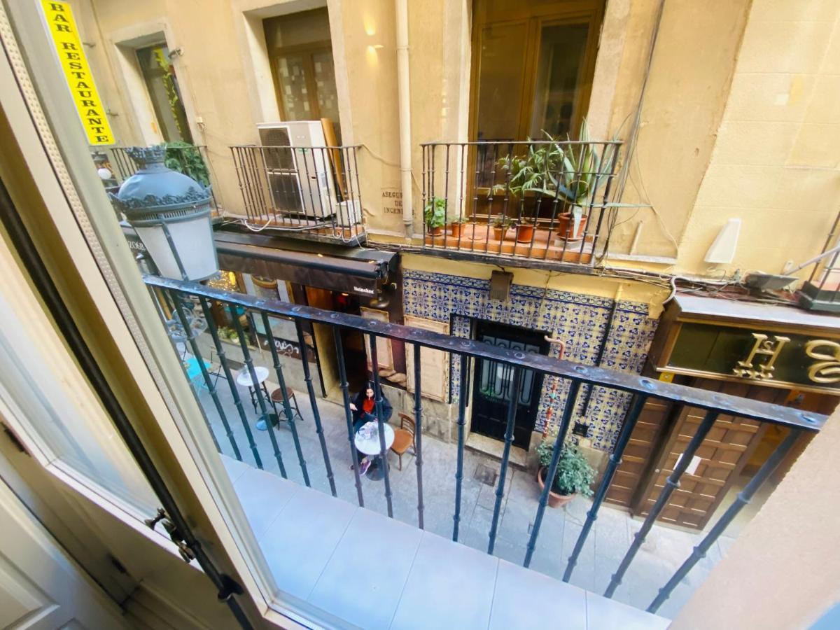 Apartamentos Puzzle Madrid Sol Exterior photo